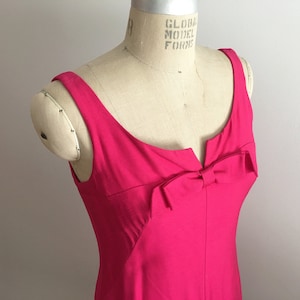 Magenta Sleeveless Cocktail Vintage Dress 1960&#39;s Round Neck Dress w/ Decorative Bow at neckline | Franklin Simon New York Pink Sheath Dress