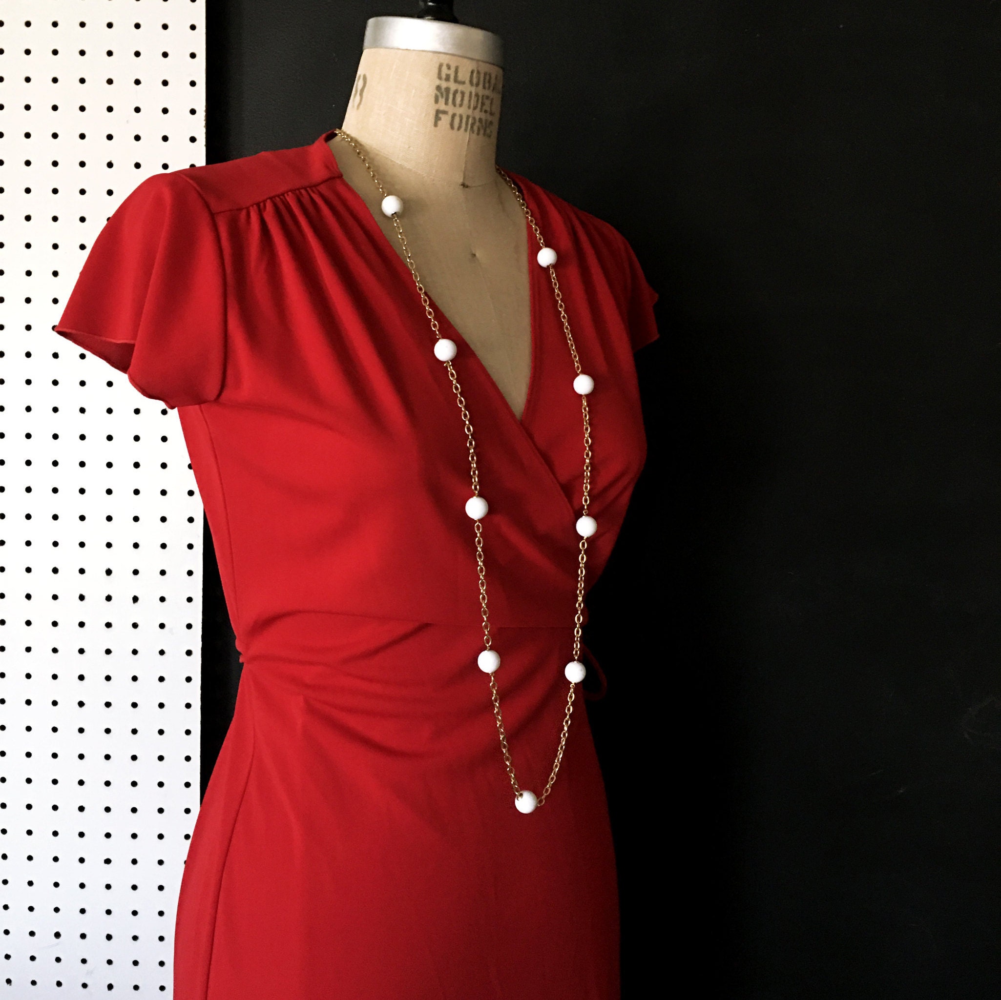 Long White Ball Beaded Gold Chain Necklace vintage White Large Beaded