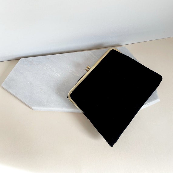 Vintage Clutch 1950's Black Velvet Matte Black Sa… - image 7