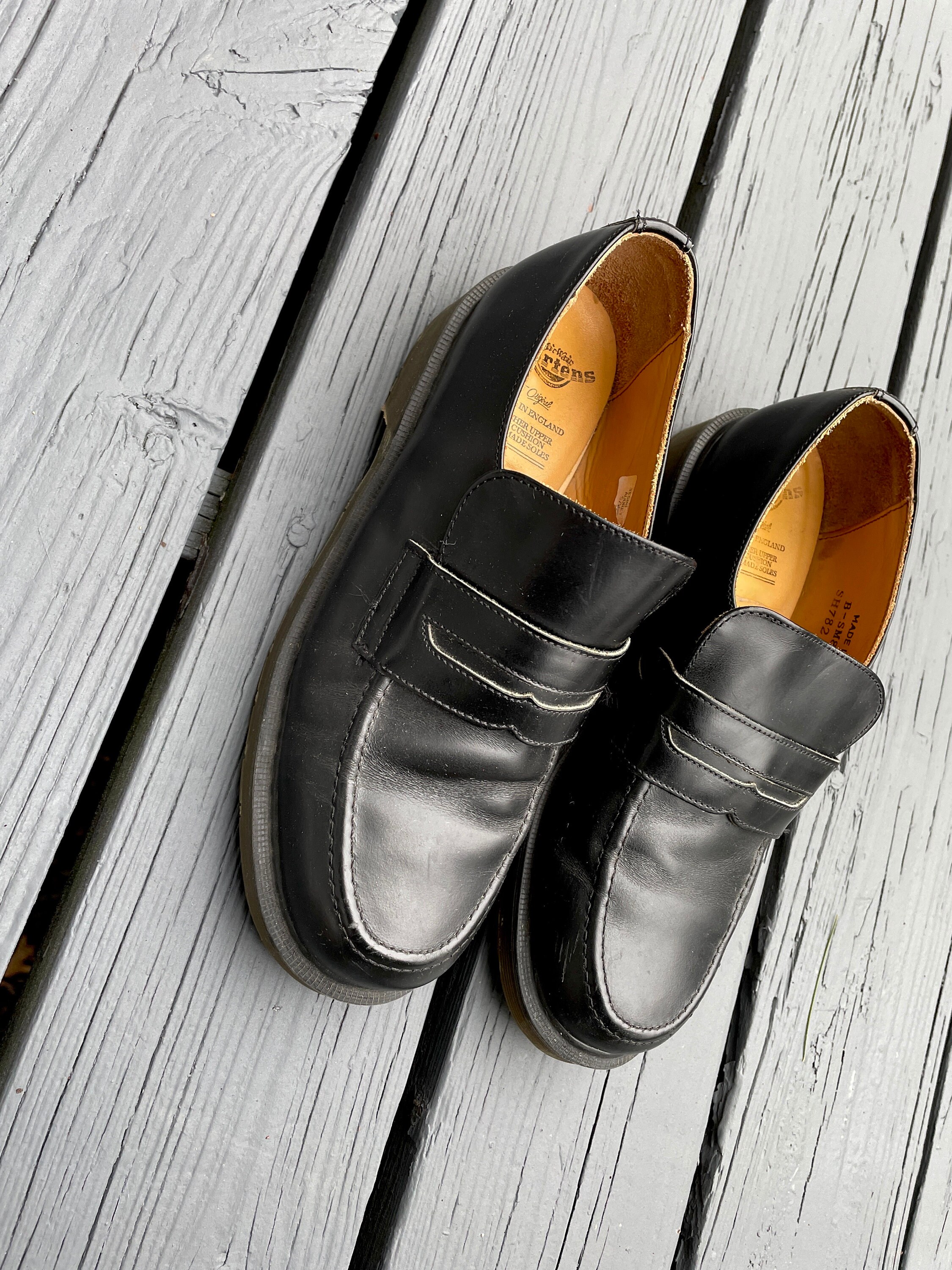 Dr. Martens Vintage 90s Made in England Black Leather Unisex 