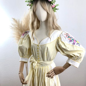 Vintage Dirndl long traditional costume 2-piece yellow/white size 38 / US 6 &gt;please note dimensions&lt;