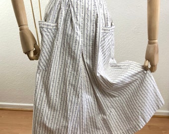 Vintage traditional skirt cotton skirt white/blue Gr. 36-38/US 4-6 >please note dimensions<