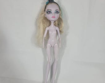 Monster High Ever After High Faybelle Thorn Doll Signature Royal Missing Hands