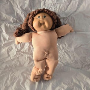 Cabbage Patch Kids Doll Vintage 1982 Coleco Brown Yarn Hair Brown Eyes Tooth