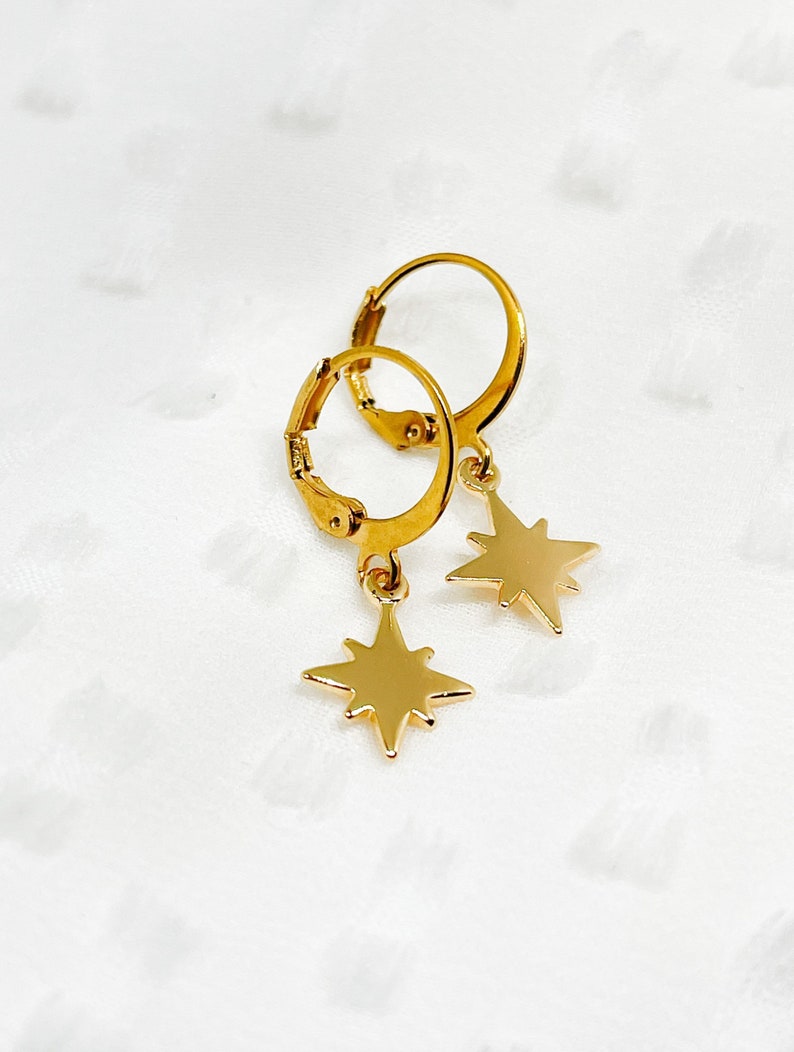 Small earrings with star, hanging earrings with star image 1