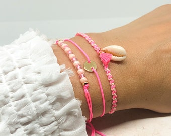 Three bracelets neon pink-gold-beige, bracelet set pink, braided bracelets, bracelet with plates