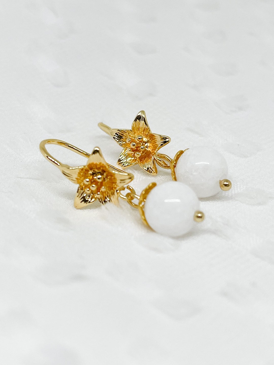 Estella Bartlett Orecchini A Fiori Selvatici – Placcati In Argento, Design Londra, Confezione Regalo