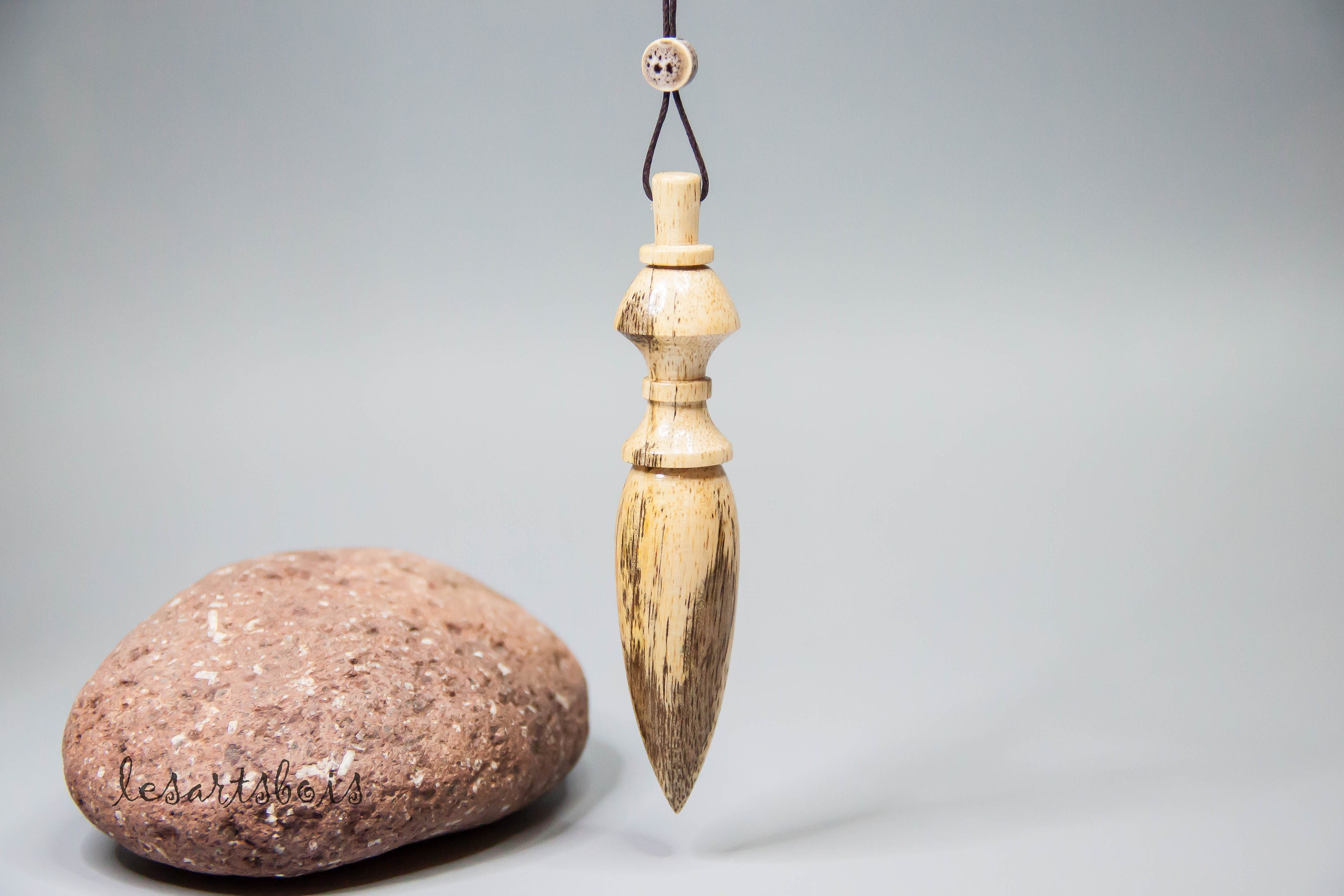 Pendule de Radiesthésie en Bois Manguier | Inde