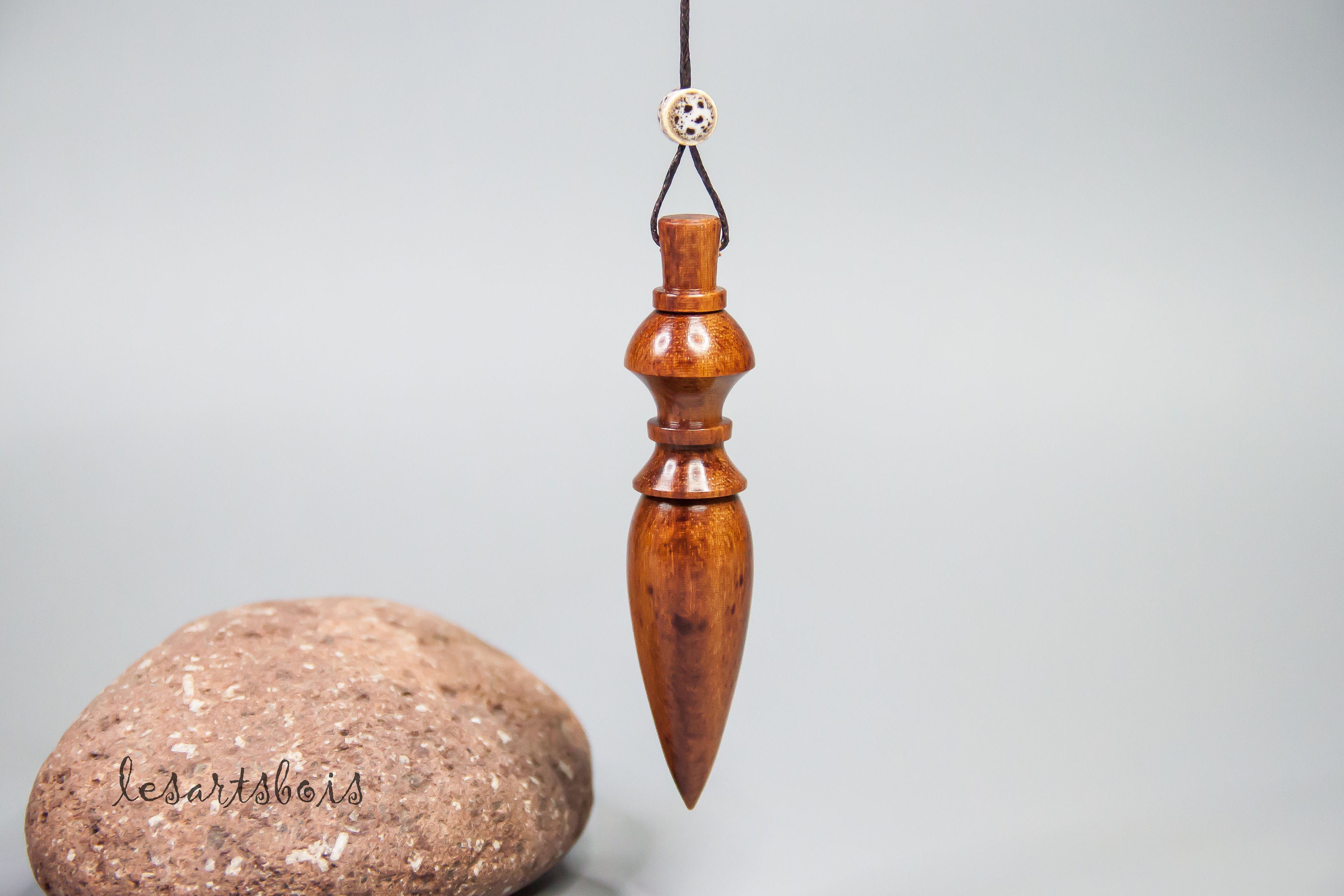 Pendule de Radiesthésie en Bois Précieux Guyane | Bois Moutouchi Des Montagnes