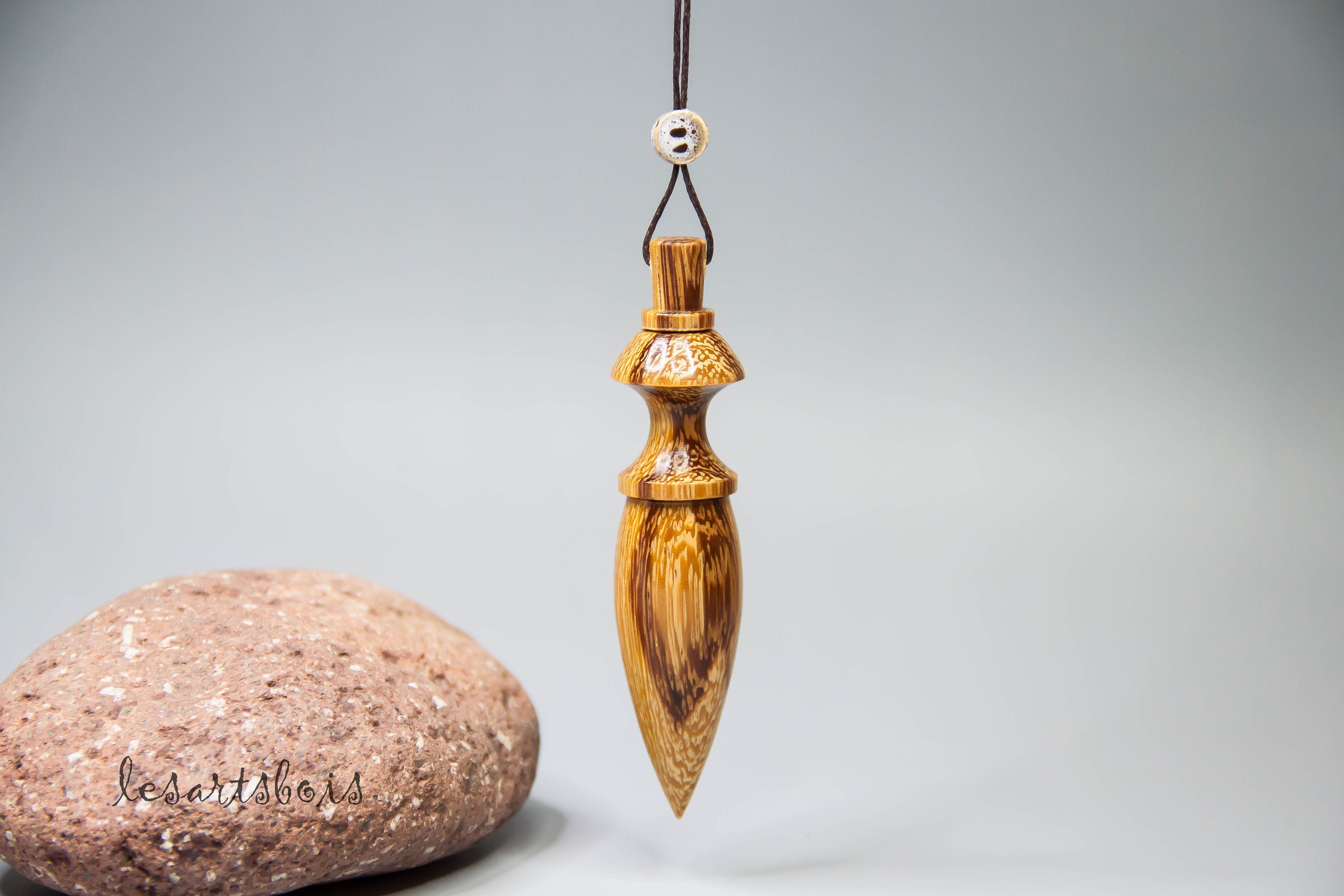 Pendule de Radiesthésie en Bois Précieux Guyane | Bois Serpent