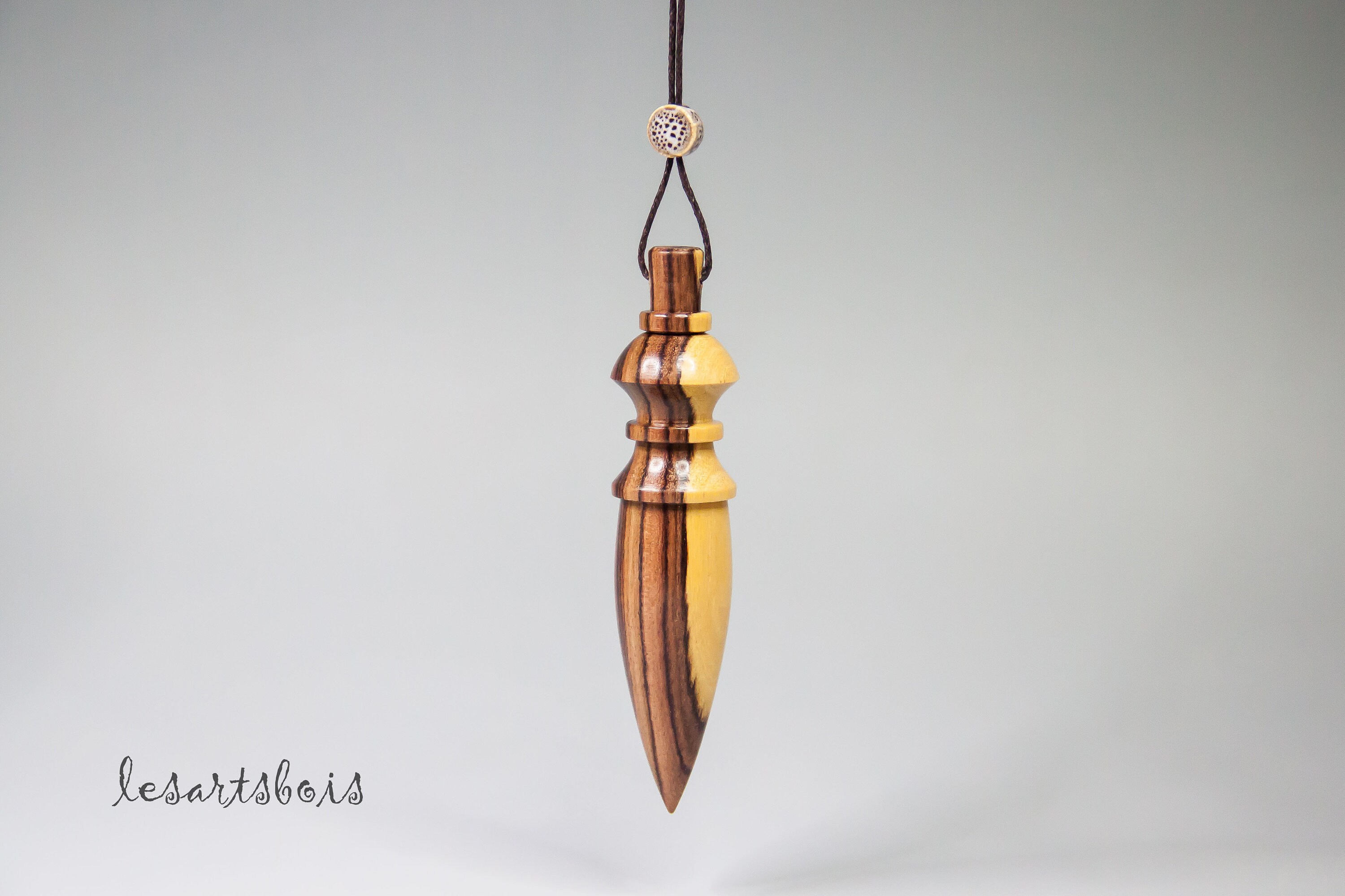 Pendule de Radiesthésie en Bois Précieux Du Brésil | Bois Violette