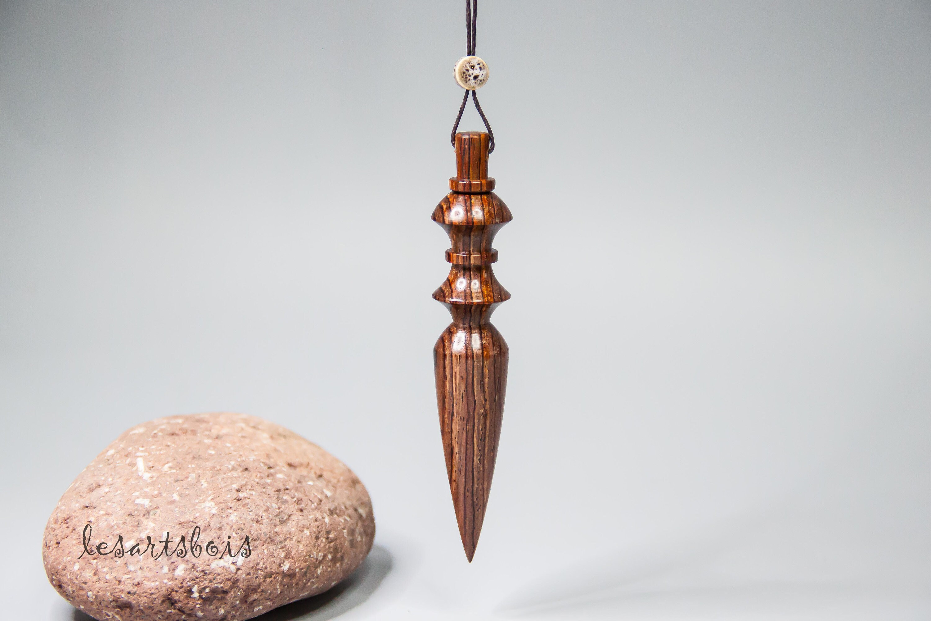 Pendule de Radiesthésie en Bois Précieux Du Brésil | Cocobolo