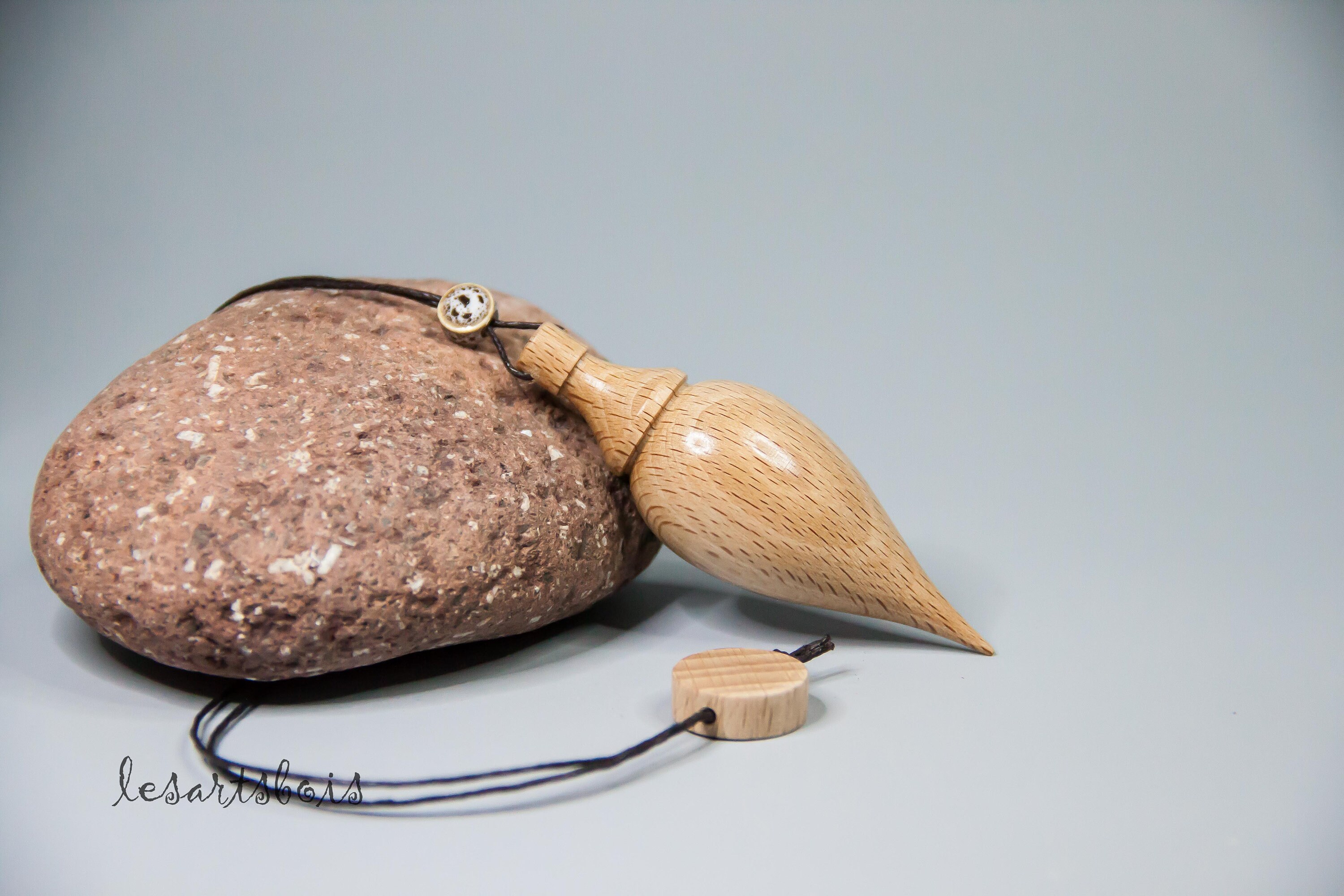 Pendule de Radiesthésie en Bois Hêtre