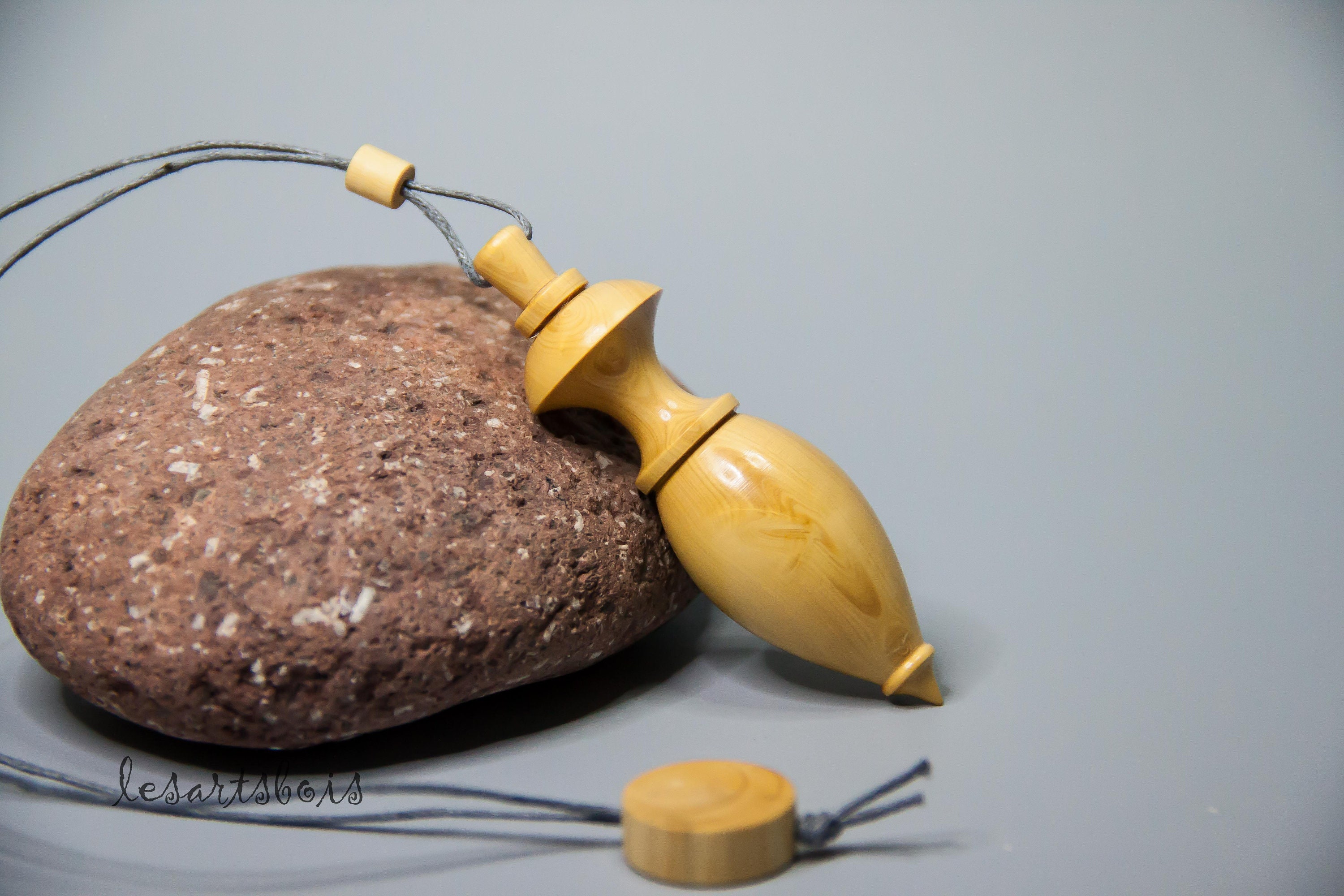 Pendule de Radiesthésie en Bois Buis