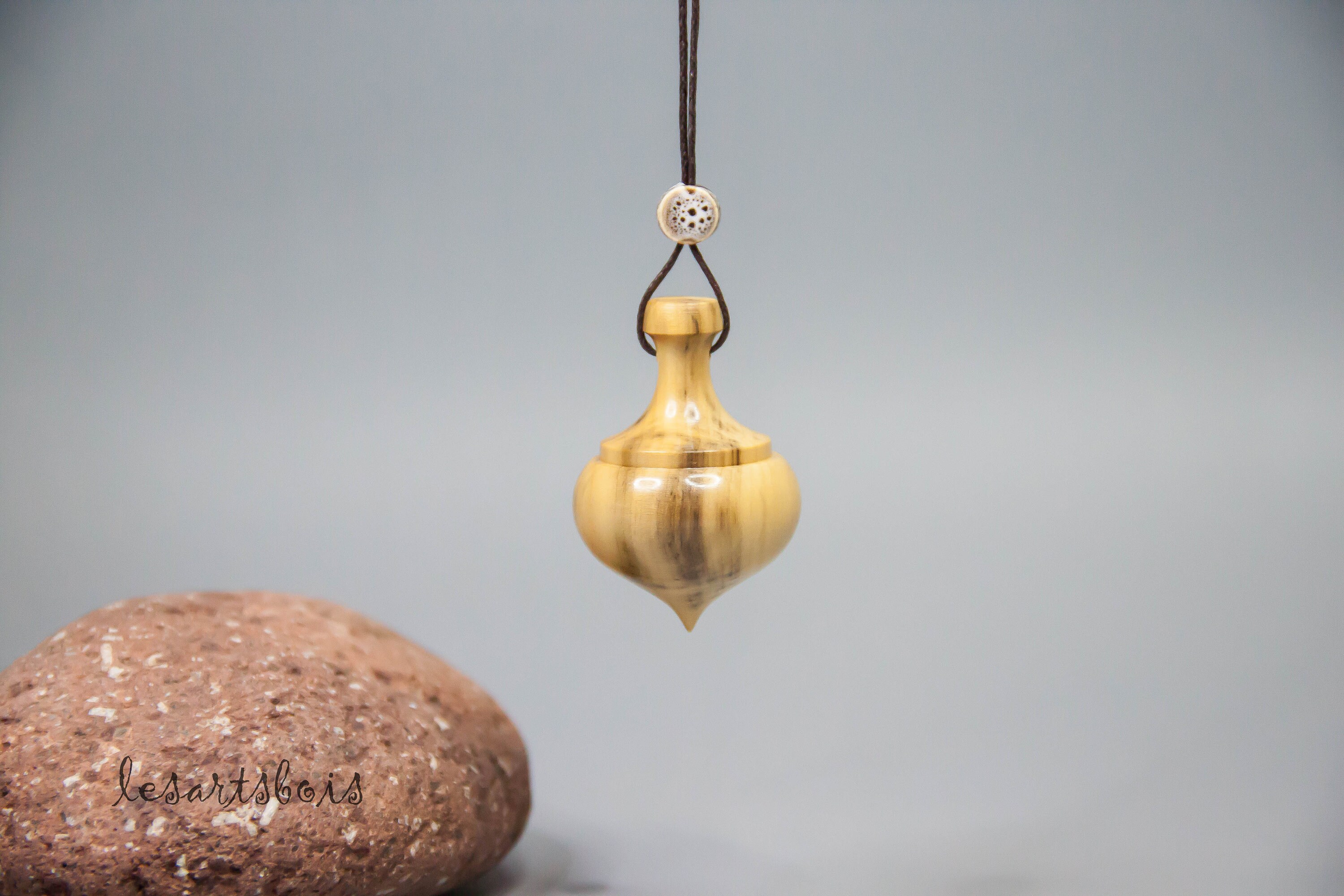 Pendule de Radiesthésie en Bois Buis