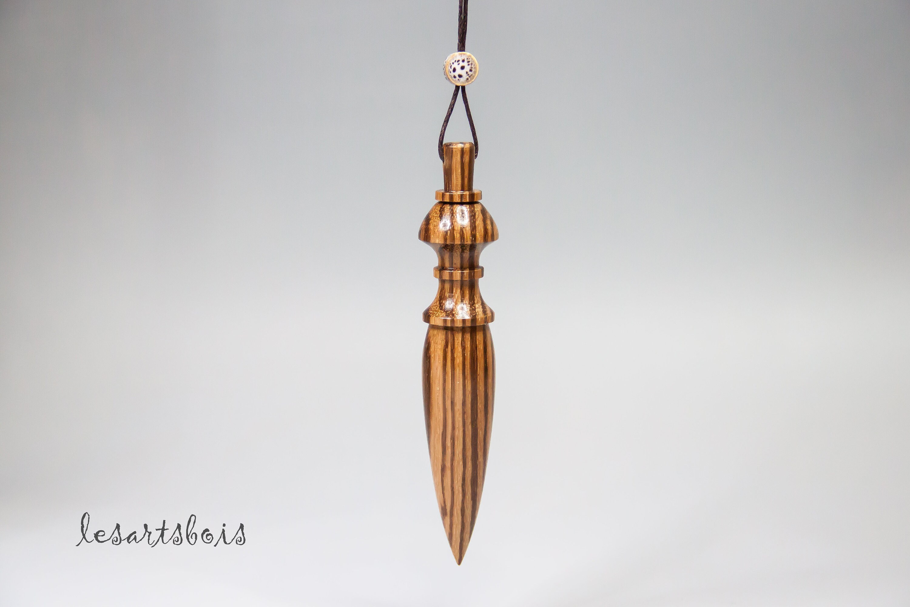 Pendule de Radiesthésie en Bois Précieux Du Cameroun | Zébrano