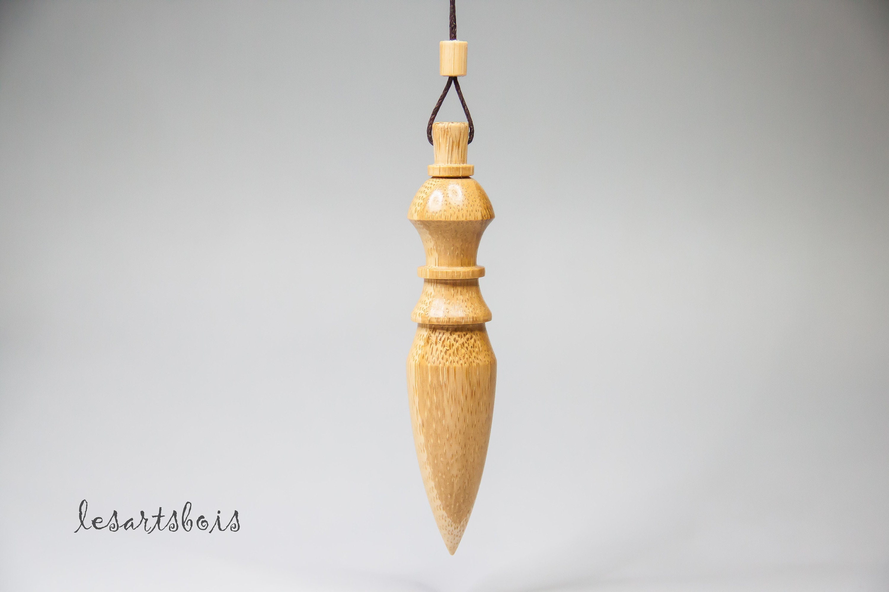 Pendule de Radiesthésie en Bois Bambou
