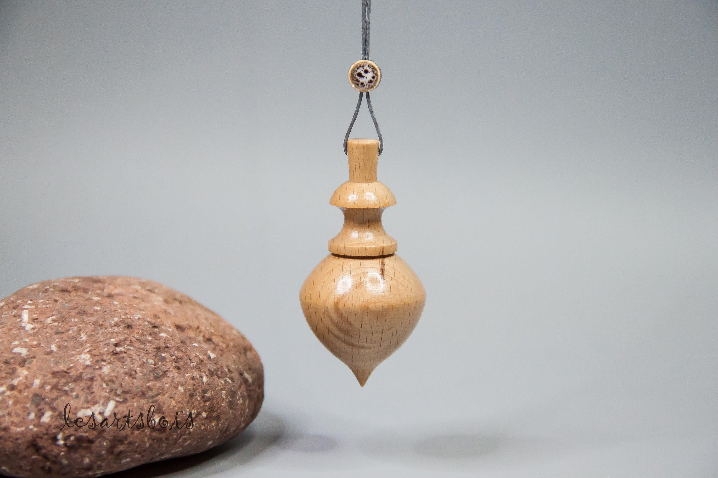 Pendule de Radiesthésie en Bois Hêtre