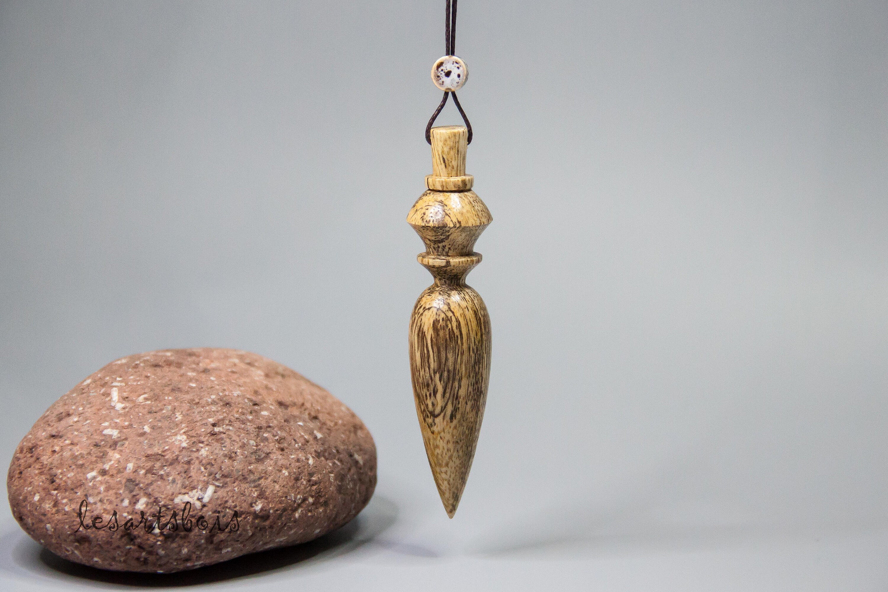 Pendule de Radiesthésie en Bois Manguier | Inde