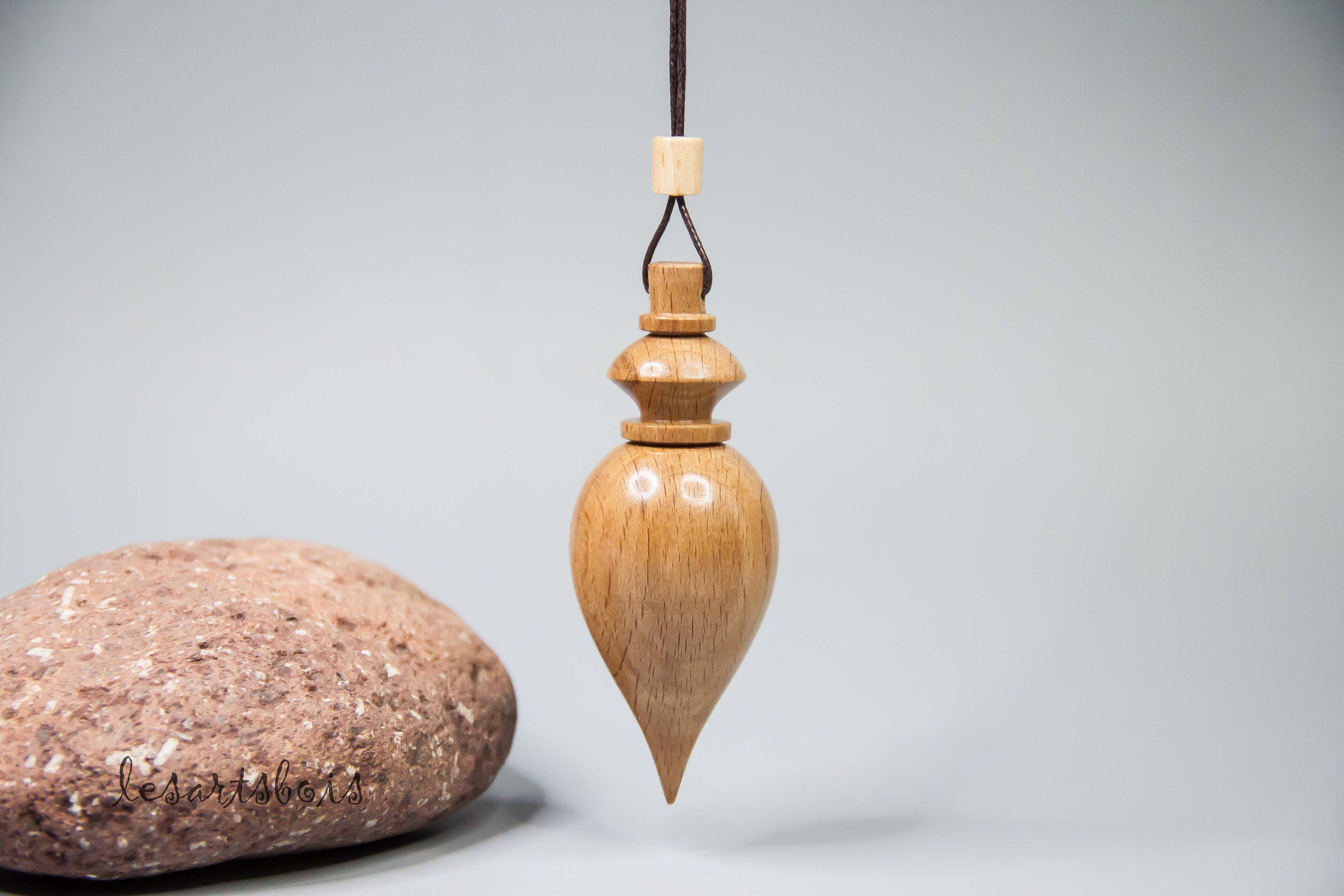 Pendule de Radiesthésie en Bois Hêtre | France