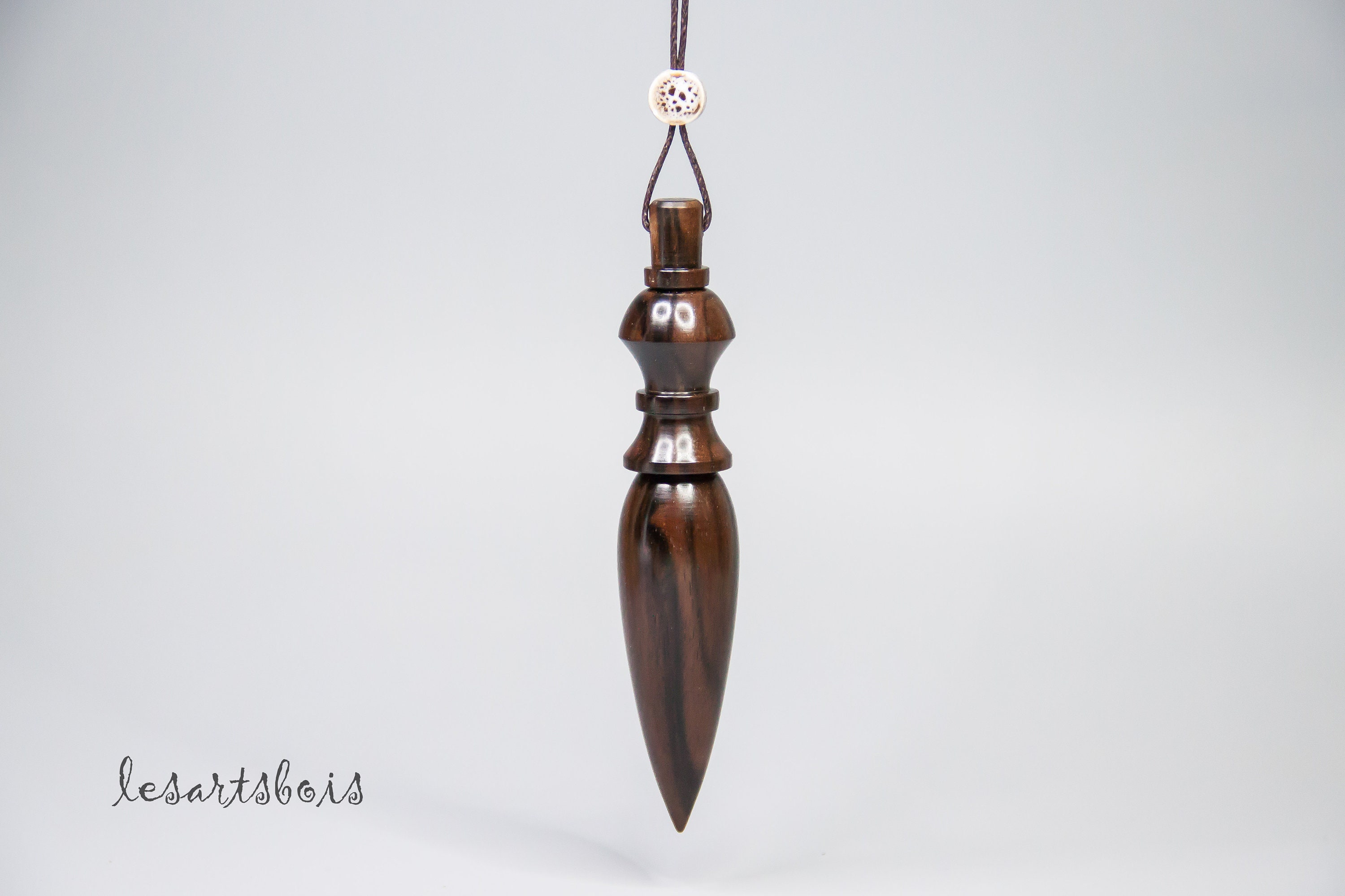 Pendule de Radiesthésie en Bois Précieux Du Cambodge | Ebène Macassar