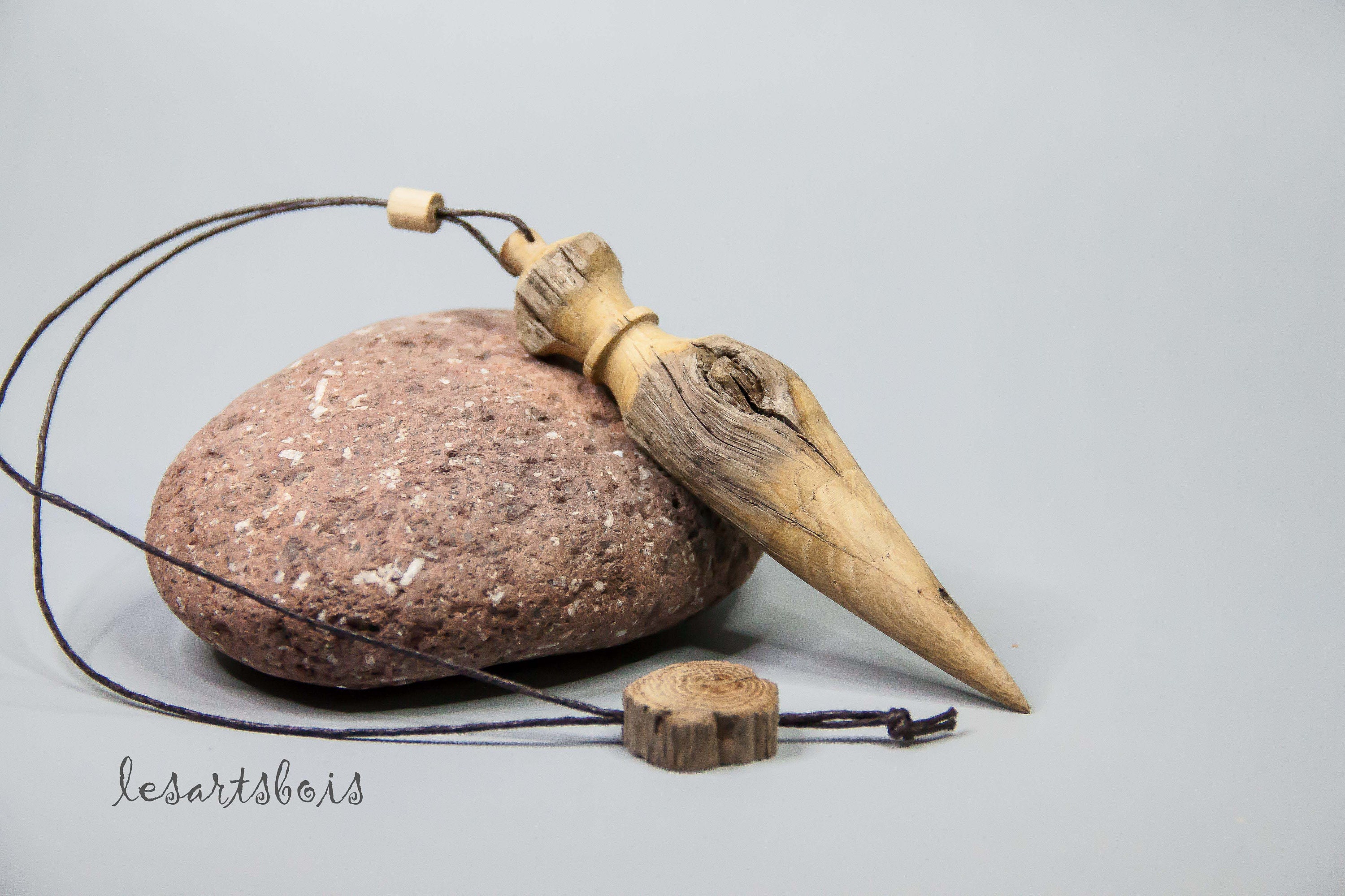 Pendule de Radiesthésie Rustique en Bois Chêne