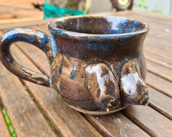 Tasse d'allaitement en céramique émaillée bleu marron rouge