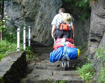 Wanderwagen, Gepäckwagen für Wanderungen z.B auf dem Jakobsweg