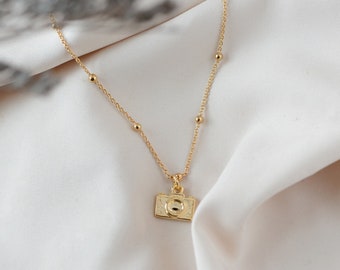 Camera Necklace Gold Tiny Camera Jewelry Dainty Camera Necklace Gift for Photographer Camera Jewelry Little Camera Modern Minimalist