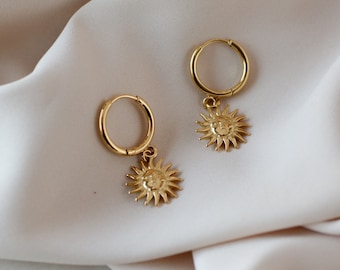 Sun Earrings Hoops Sun Jewelry Gold Sun Earrings sunburst earrings minimalist earrings Celestial Huggies Sun Face hoop bohemian earrings