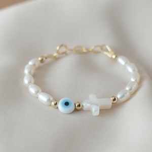 Cadeau nouveau-né Bracelet bébé délicat Protection croix Bracelet de perles bébé fille Bracelets maman et bébé Bracelets assortis pour tout-petit