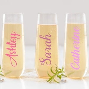 Personalized Champagne Flutes, Glasses,Personalized Champagne Glasses, Bridesmaid Champagne Flutes, Bachelorette Party  Glasses