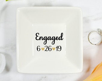 Engaged Ring Dish, Engagement Ring Dish, Engagement Gift, Engagement Present, Personalized Ring Dish, Fiancé Gift, Jewelry Dish, Bride Gift