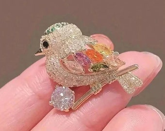 Beautiful Ladies Brooch / Broach Scarf Pin Bird Animal Jewellery Wildlife