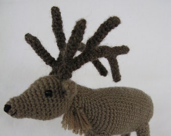 PDF crochet pattern. Deer