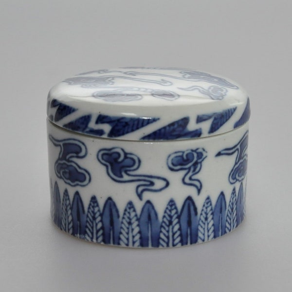 Liling China Blue and White Porcelain Pill Box | Trinket Box | Jewelry Box, mid 1800's Qing Dynasty