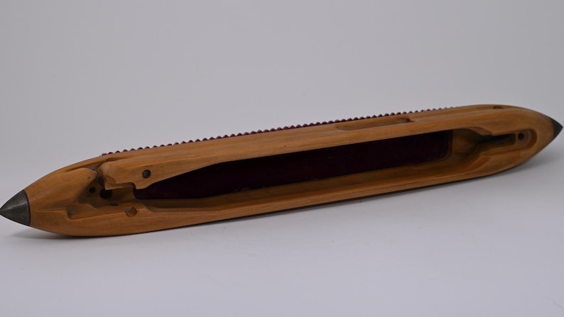 Vintage Wooden Loom Shuttle – Stick Shuttle, Metal Tipped - More shuttles added! 43 cm without pirn