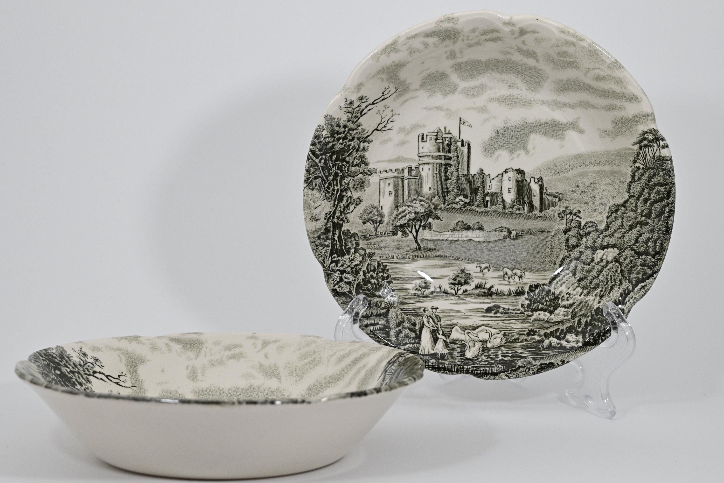 Windsor Castle China Plates - Etsy