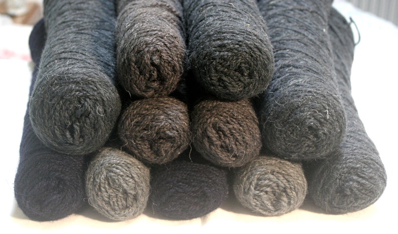 100% wool yarn, rest of factory, 100 virgin wool, knitting yarn yarn, package, yarn wool floor 17 euro / kg Dunkeltöne