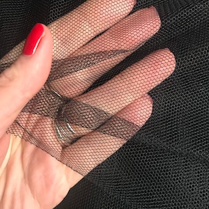 Stiff black tulle / net