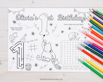 Folha de atividades para festa de aniversário de 1 ano do Ursinho Pooh, página para colorir editável do clássico Ursinho Pooh, jogo americano personalizado para mesa infantil.