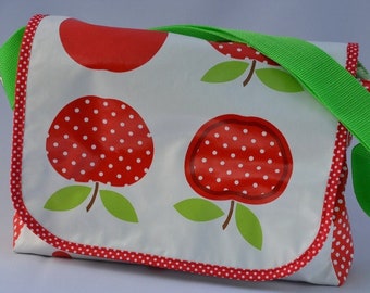 Schultertasche / Handtasche aus Wachstuch *Apfel*