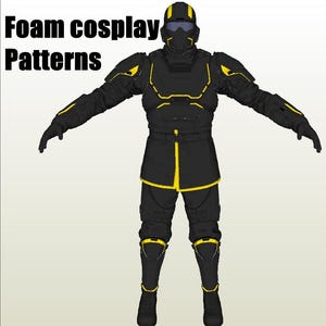 Pode incluir: Um fato de cosplay de espuma preto e amarelo com o texto "Foam cosplay Patterns". O fato inclui um capacete, armadura de peito, proteção para braços e pernas e luvas. O fato tem detalhes amarelos.