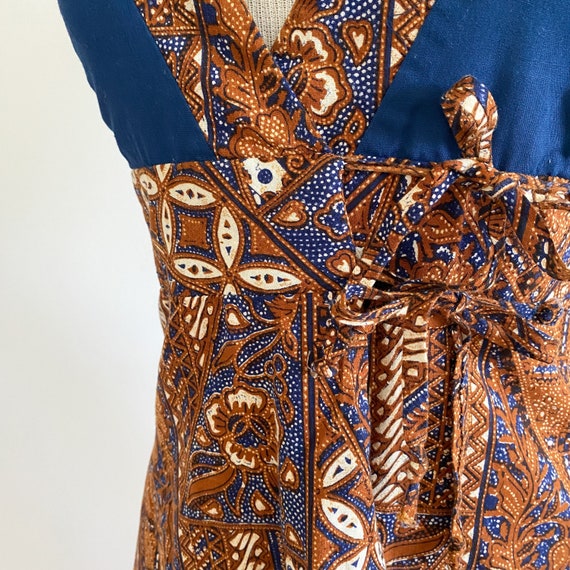Vintage 1970s Batik Fit Flare V Neck Wrap Dress  - image 6