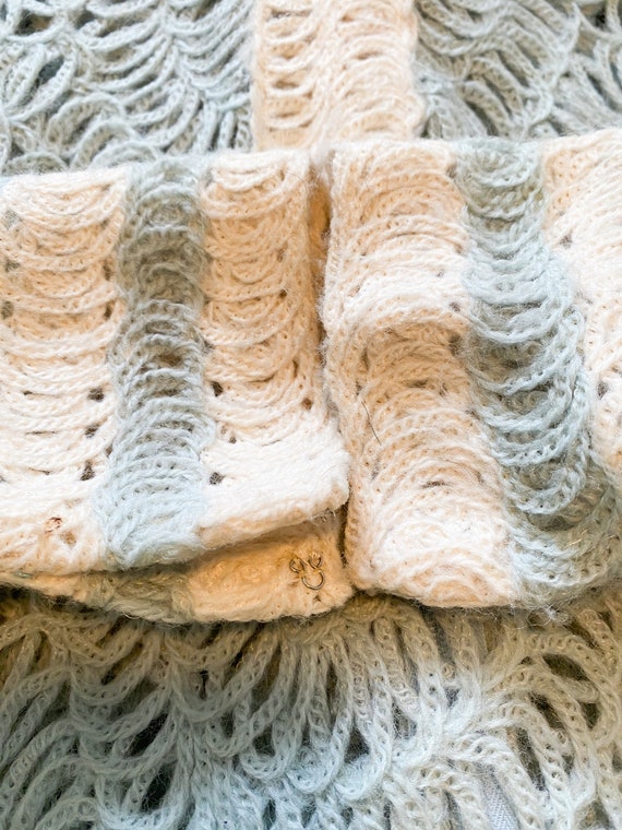 Vintage 1960s 1970s Exceptional Handmade Wool Rib… - image 7
