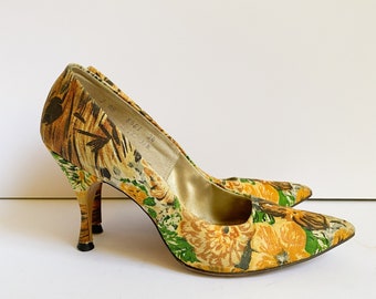 Vintage QualiCraft Hawaiian Floral Print Stiletto Heels Pumps