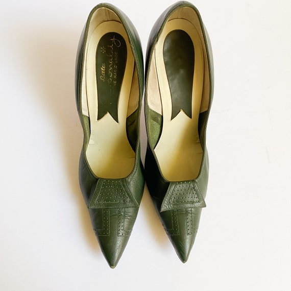 Vintage 1960s Bata Personality Green Leather Perf… - image 3