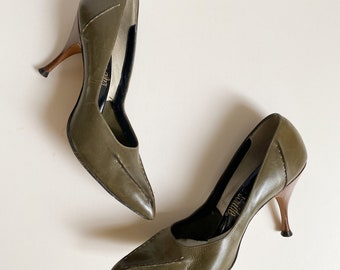 Vintage 1960s Life Stride Olive Greeen Topstitched Stiletto Heels Pumps