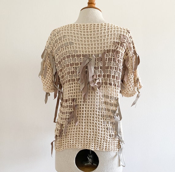 Vintage 1970s 1980s Crocheted Net Mesh Top Leathe… - image 9