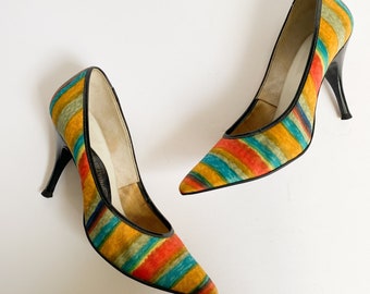 Vintage 1960s Smartaire Watercolor Stripe Stiletto Heels Pumps